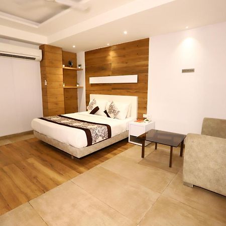 Hotel Kelvish Free Airport Pickup Neu-Delhi Exterior foto