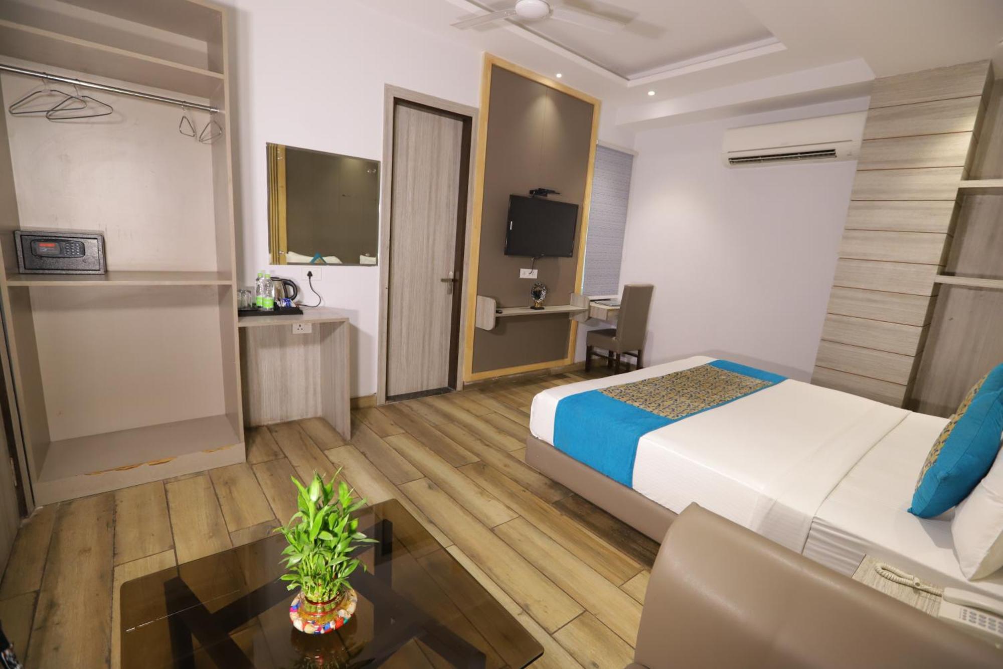 Hotel Kelvish Free Airport Pickup Neu-Delhi Exterior foto