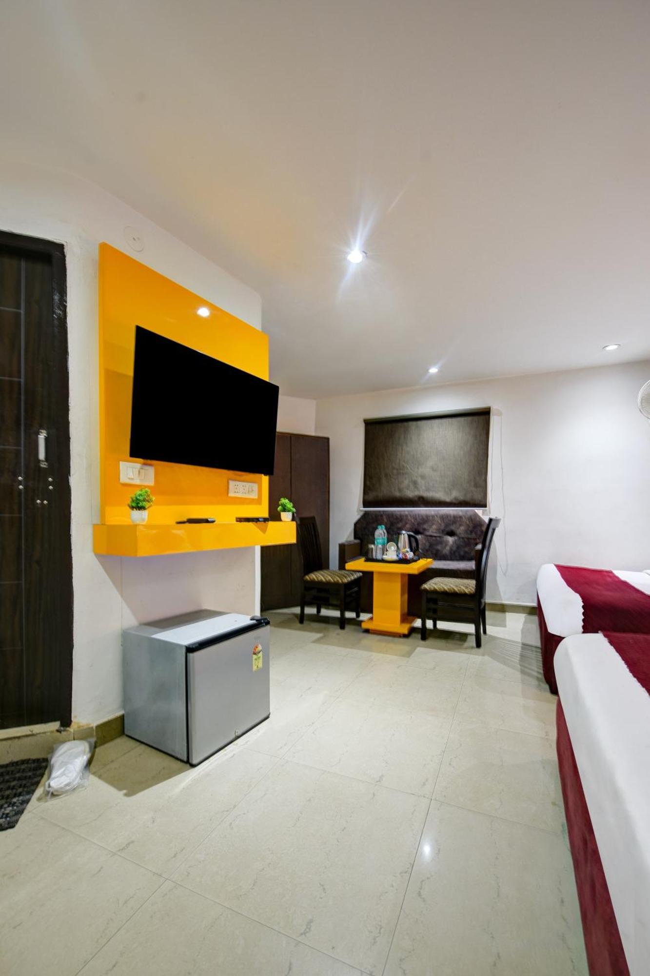 Hotel Kelvish Free Airport Pickup Neu-Delhi Exterior foto